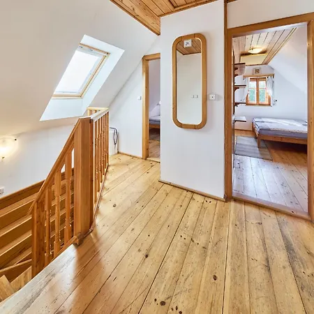 Alpehytte Timber With Sauna By Interhome Jilove u Drzkova